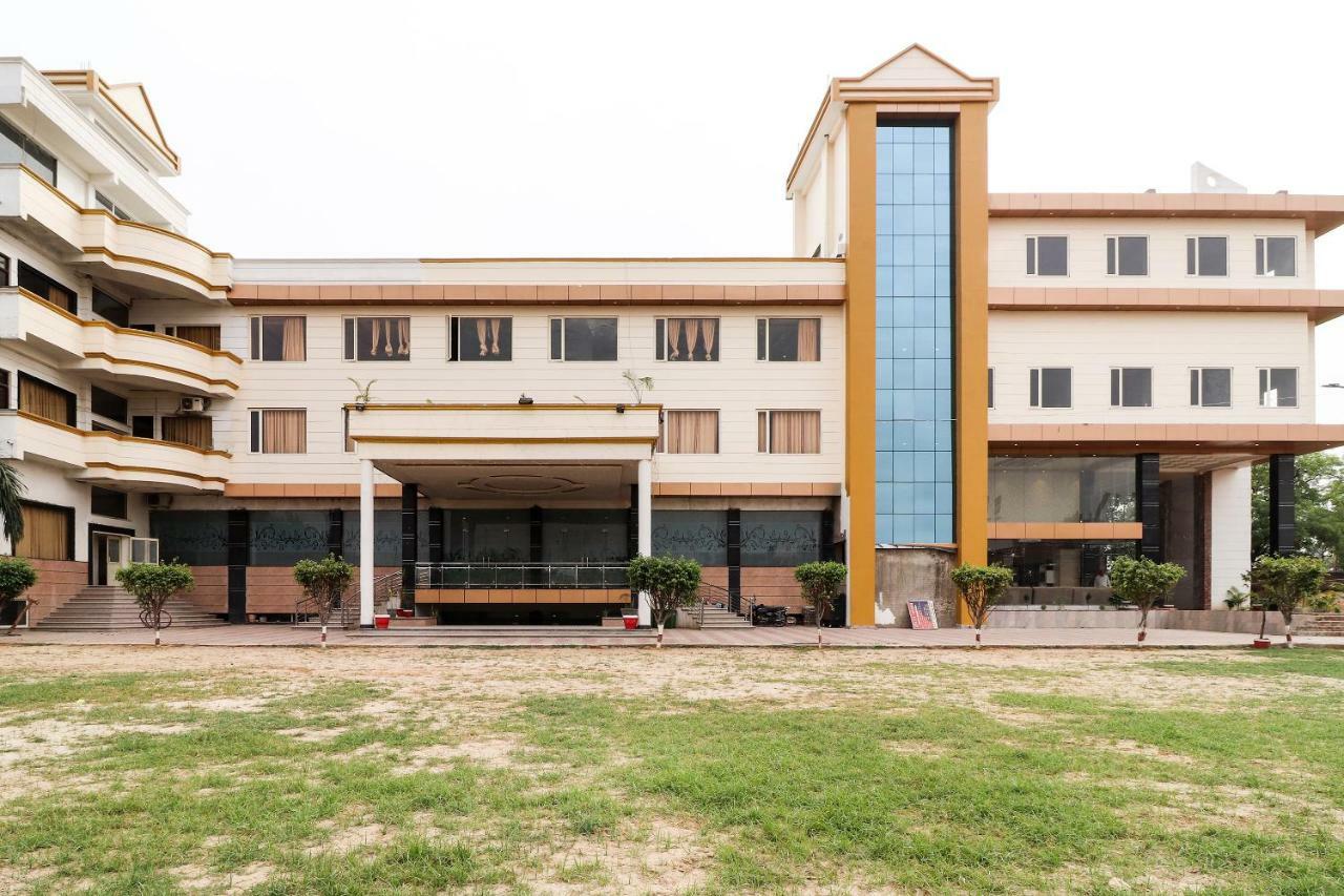 Oyo 39959 Hotel Bandhan Bahraich Exterior photo