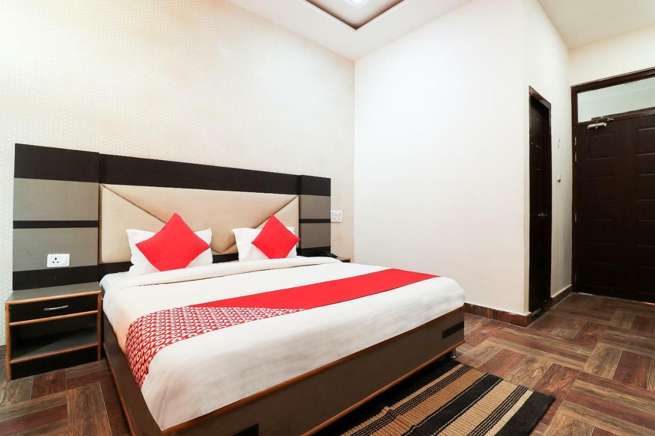 Oyo 39959 Hotel Bandhan Bahraich Exterior photo