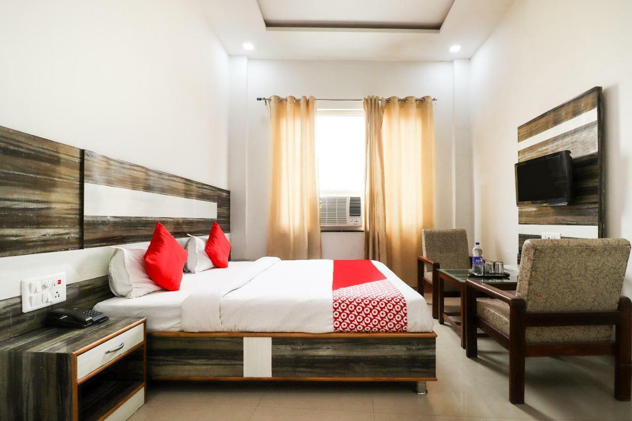 Oyo 39959 Hotel Bandhan Bahraich Exterior photo